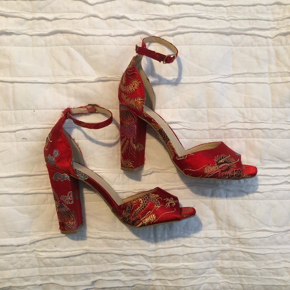 Heels - Picture 2 of 4